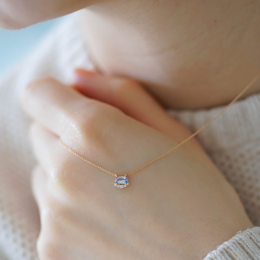 burcu-okut-jewellery-design-designer-necklace-natural-sapphire-diamond-18K-solid-gold-rose-gift-idea-woman-girl-blue-gem-stone (1)