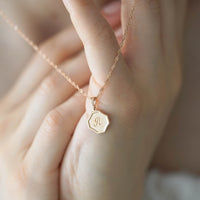 FOREVER YOURS - ÇERÇEVE HARF KOLYE