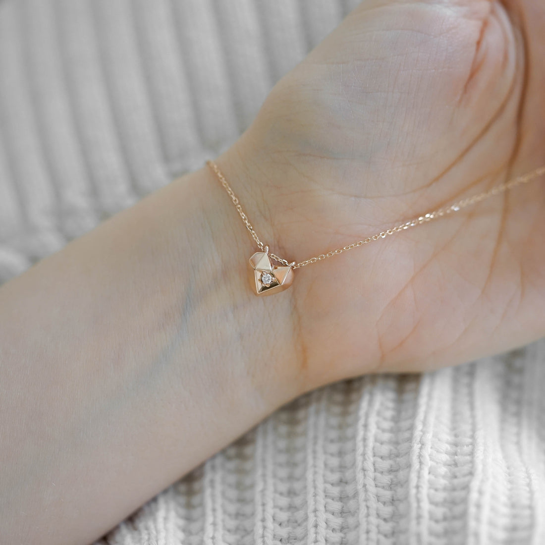 GOLDEN HEART - ORIGAMI KALP PIRLANTALI KOLYE
