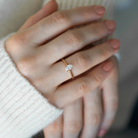 REN SADE OVAL PIRLANTA TEKTAŞ - 0,50 CT