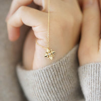 NORTHERN STAR - ORIGAMI YILDIZ PIRLANTALI SARI ALTIN KOLYE