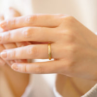 SADE MAT PIRLANTALI KADIN ALYANS