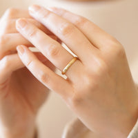 SADE MAT PIRLANTALI KADIN ALYANS