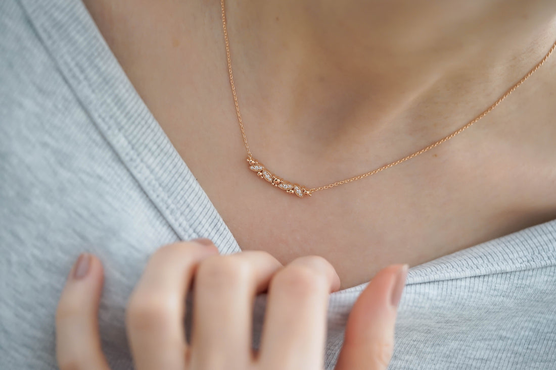 ALMOND PIRLANTA KOLYE