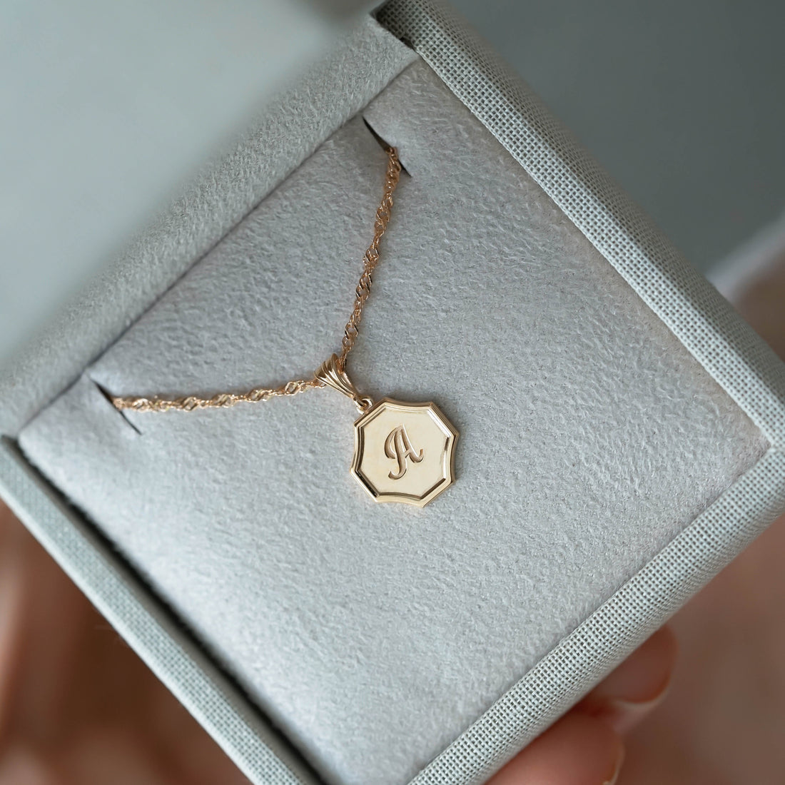FOREVER YOURS - ÇERÇEVE HARF KOLYE