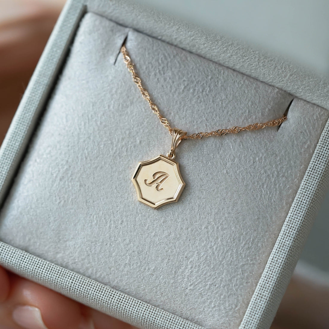 FOREVER YOURS - ÇERÇEVE HARF KOLYE