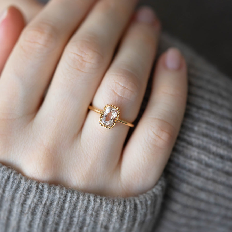 DOT DİKDÖRTGEN MORGANITE TEKTAŞ