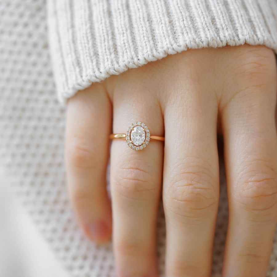 burcu-okut-jewellery-jewelry-designer-vintage-oval-diamond-engagement-ring-18K-solid-gold-proposal-natural-gem-stone-ring-woman-man-elegant (7)