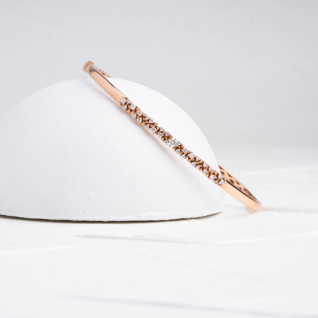 MILLY PIRLANTA KELEPÇE BİLEKLİK