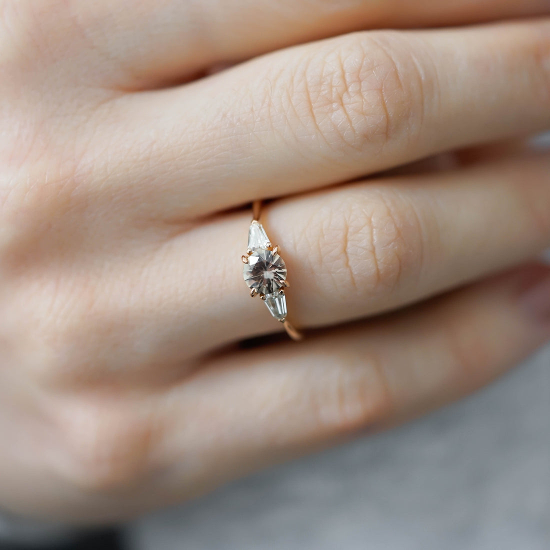 JOY TAUPE SAFİR TEKTAŞ