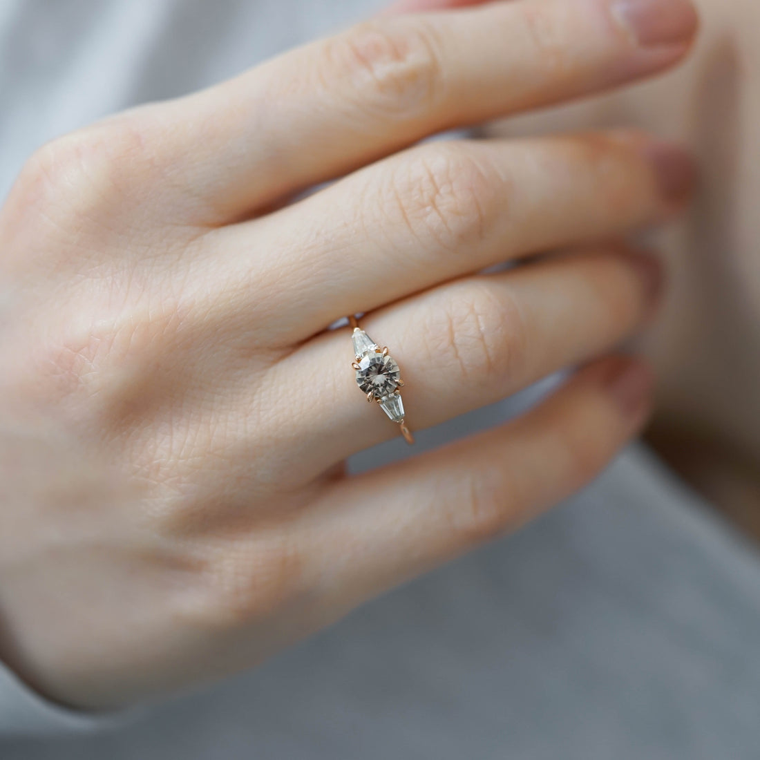 JOY TAUPE SAFİR TEKTAŞ