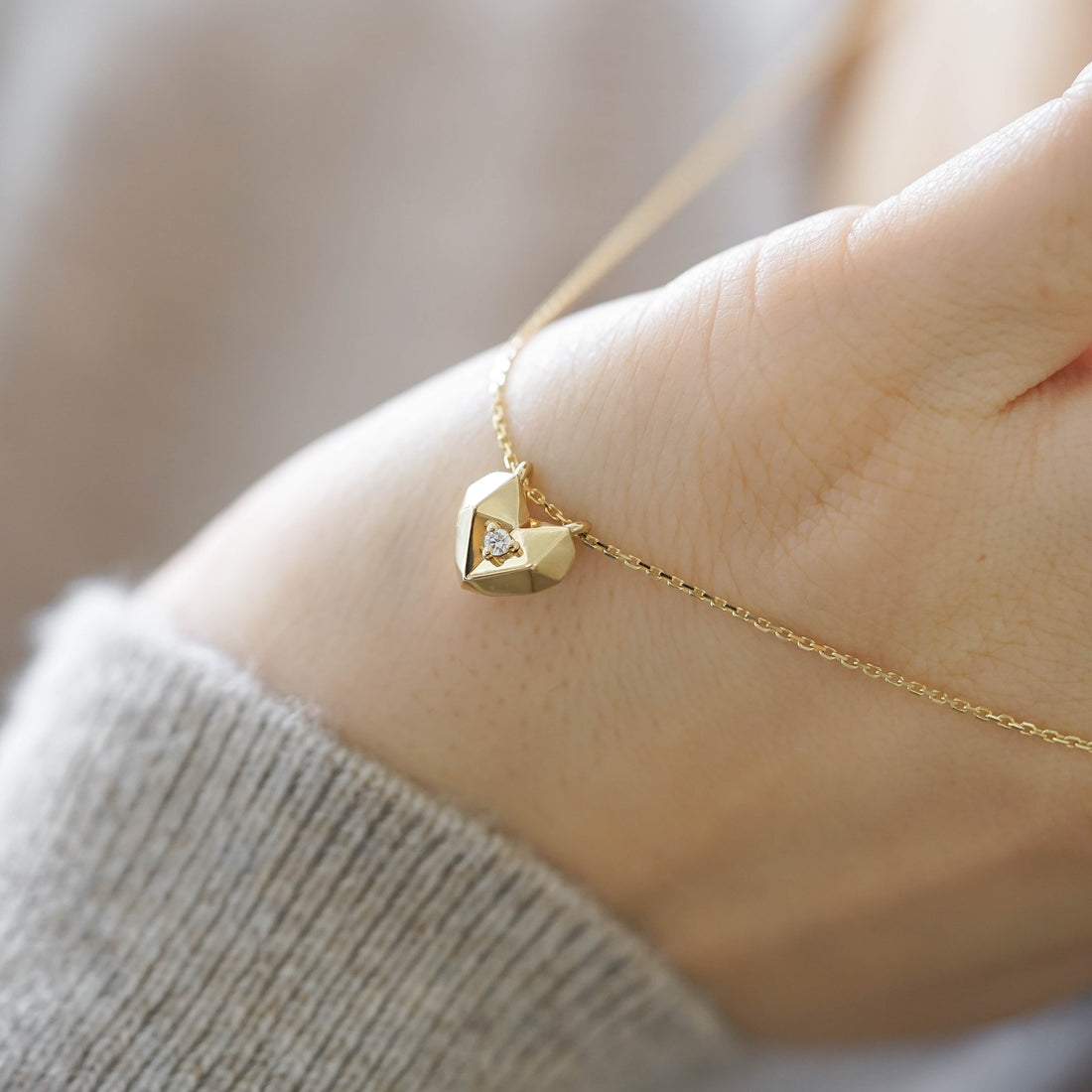 GOLDEN HEART - ORIGAMI KALP PIRLANTALI SARI ALTIN KOLYE