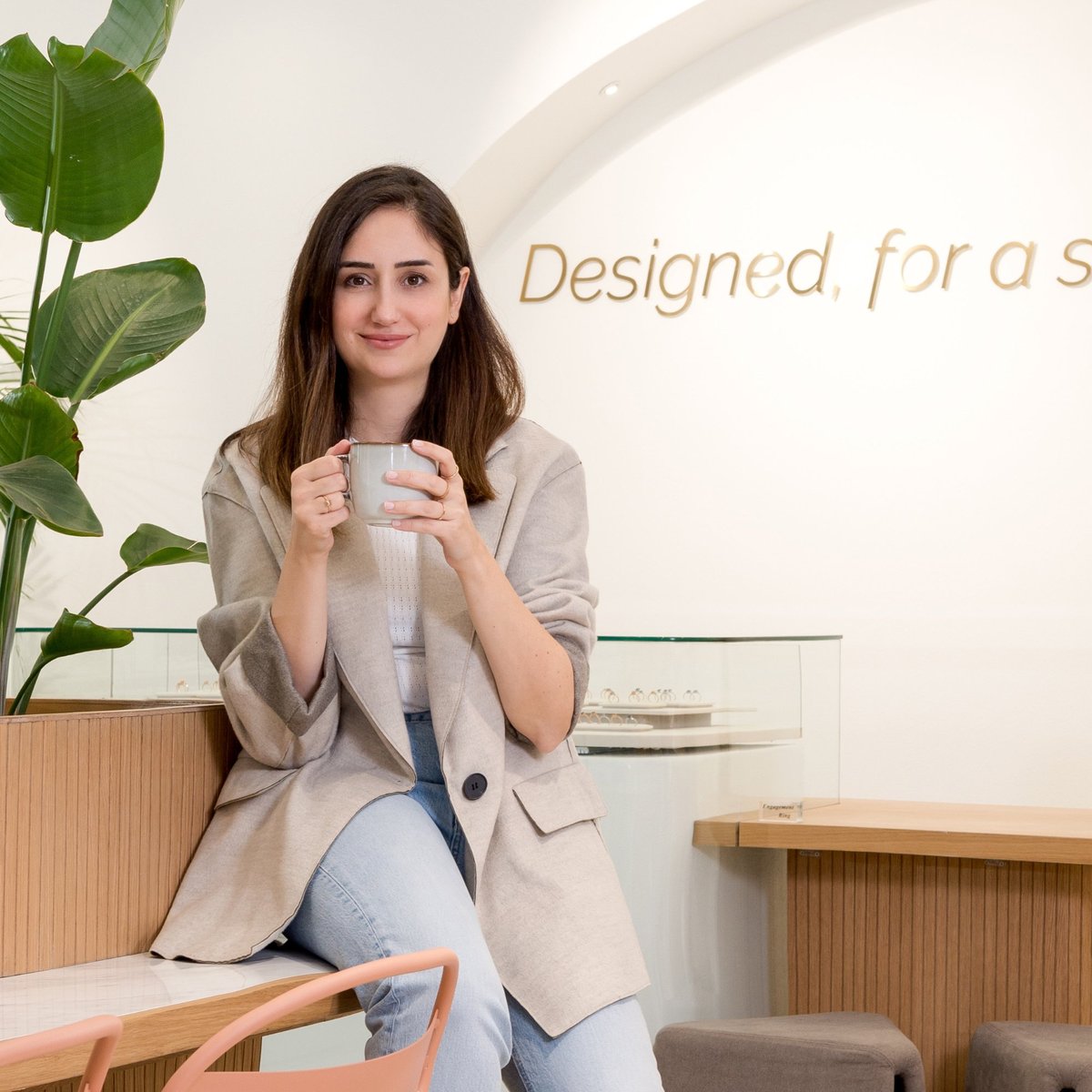 Burcu Okut — GIA Sertifikalı Mücevher Uzmanı