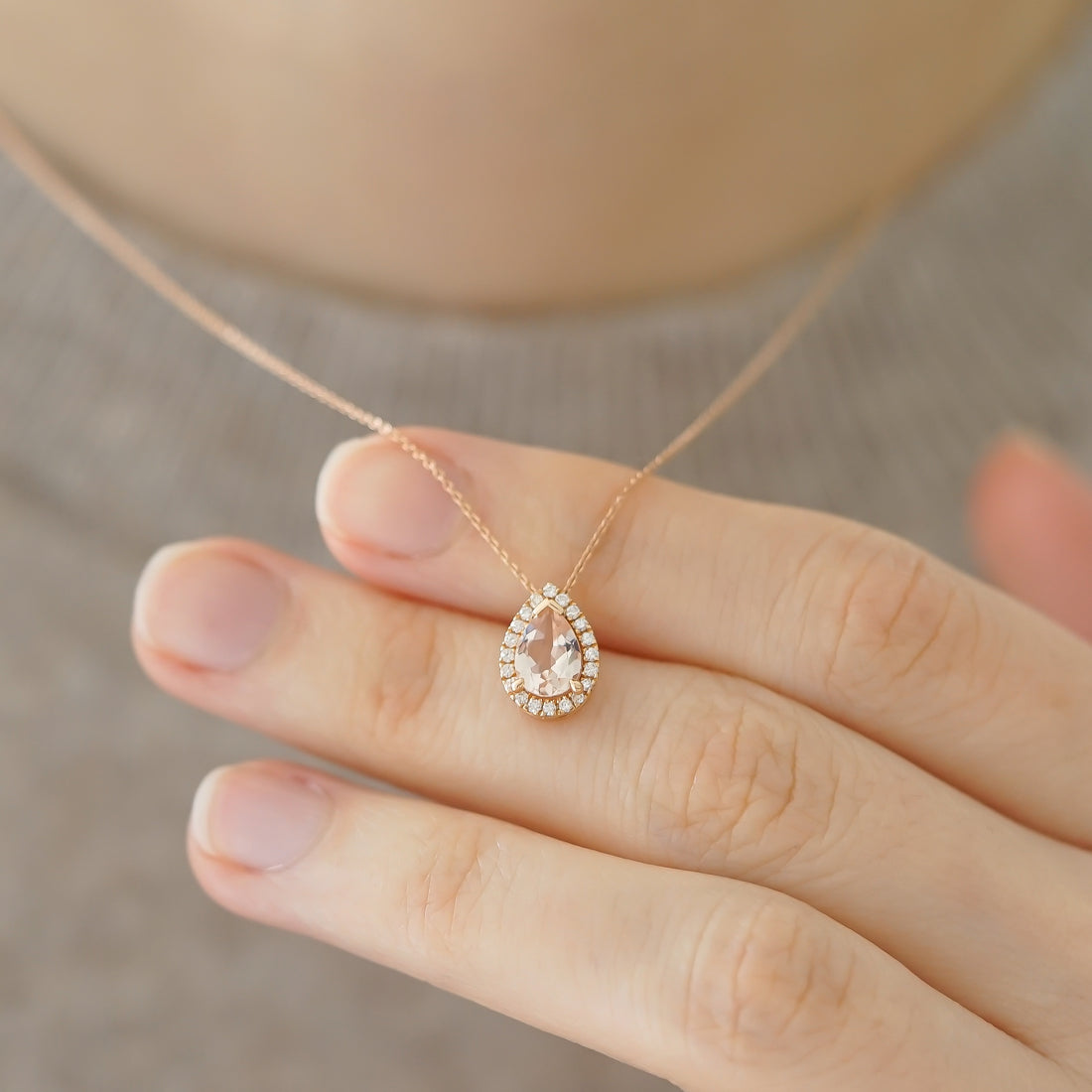 DAMLA MORGANITE PIRLANTALI KOLYE