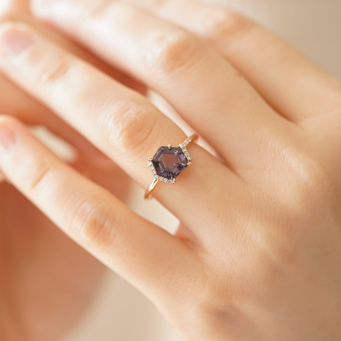 NORTH NO:12 SPINEL TEKTAŞ