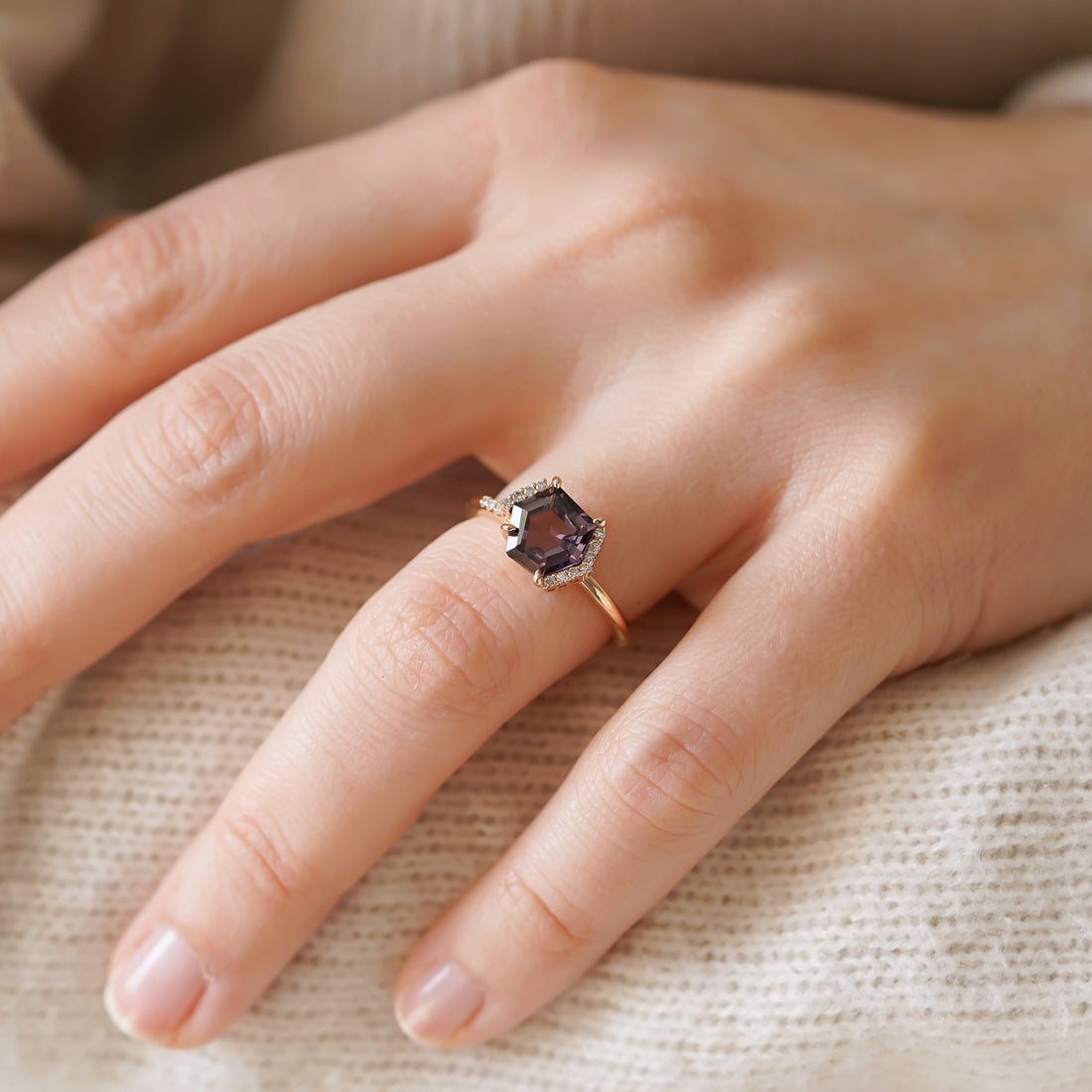 NORTH NO:12 SPINEL TEKTAŞ