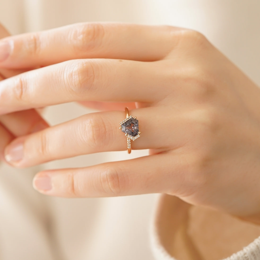 NORTH NO:2 SPINEL TEKTAŞ