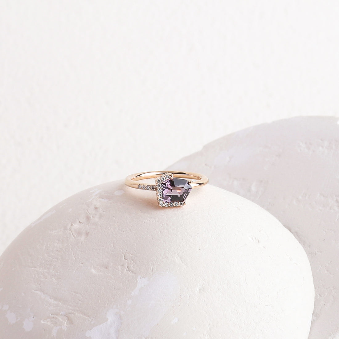 NORTH NO:7 SPINEL TEKTAŞ