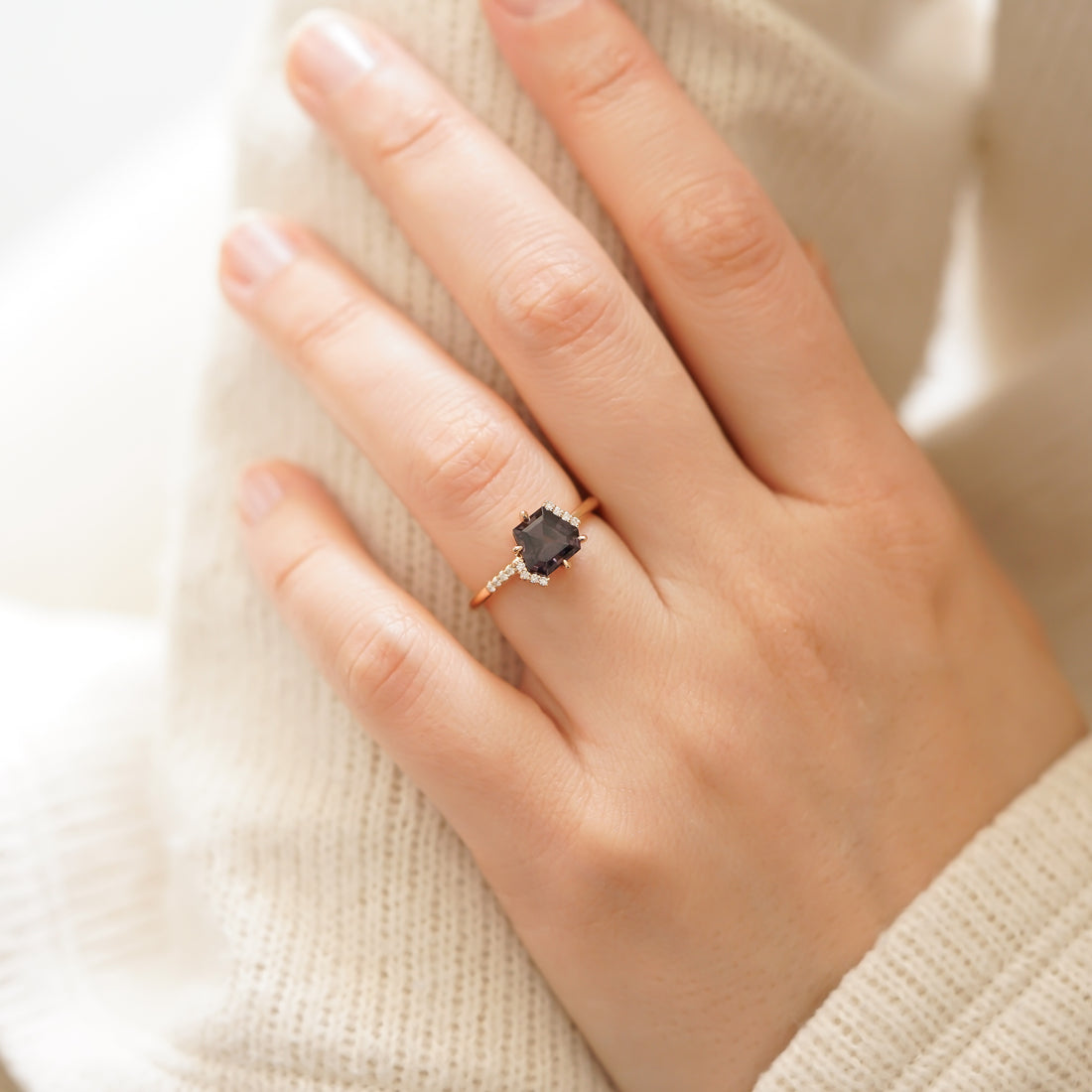 NORTH NO:9 SPINEL TEKTAŞ