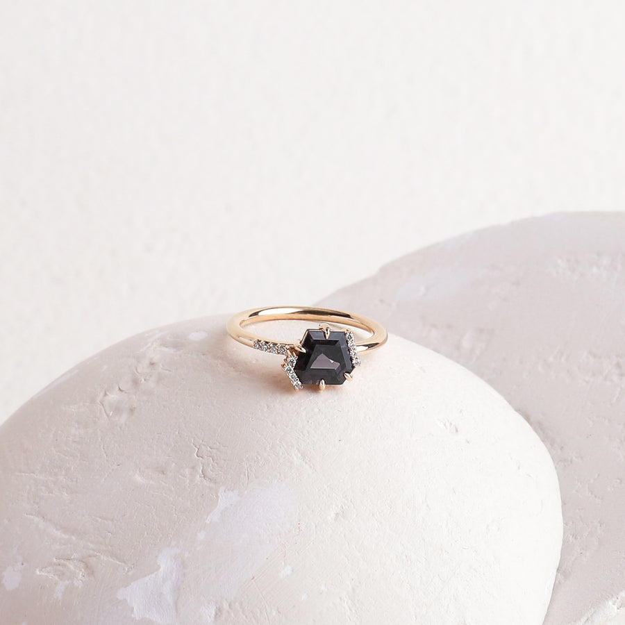 NORTH NO:9 SPINEL TEKTAŞ